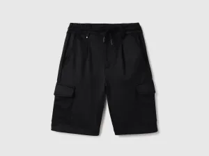 Solid Regular Fit Cargos Shorts