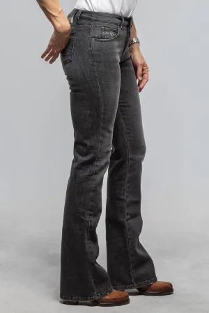 Sundance Boot Cut Jean In Black Yukon Wash