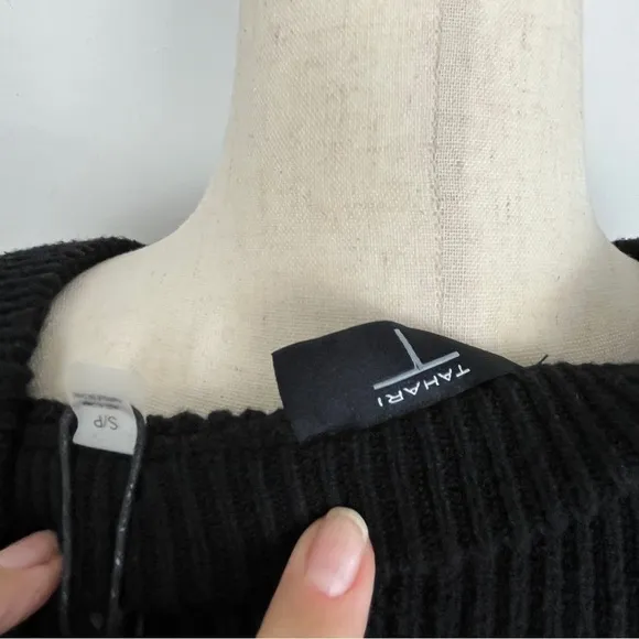 Tahari Long Sleeve Crew Neck Fall Sweater. Multi Color. Size Small P. #593 NWT