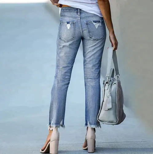 Taisia - lightweight summer trousers for women, ideal for warm days