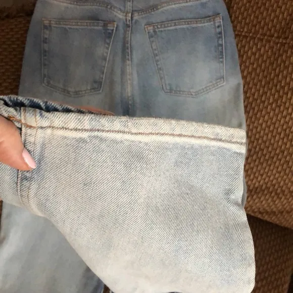 TOPSHOP Boot Cut High Rise Light Wash Ripped Knees Jeans