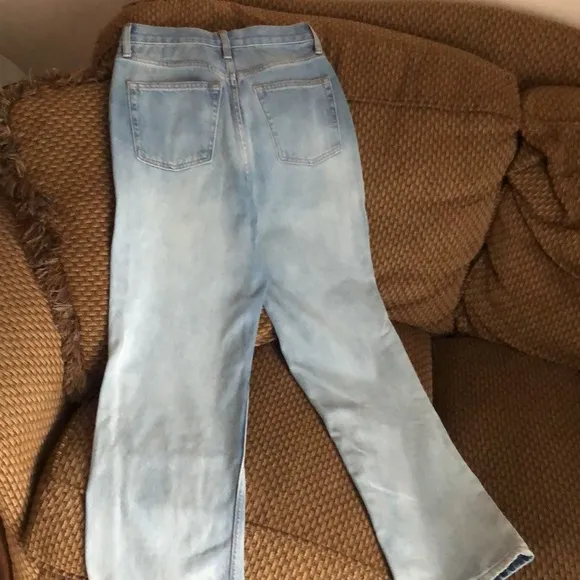 TOPSHOP Boot Cut High Rise Light Wash Ripped Knees Jeans