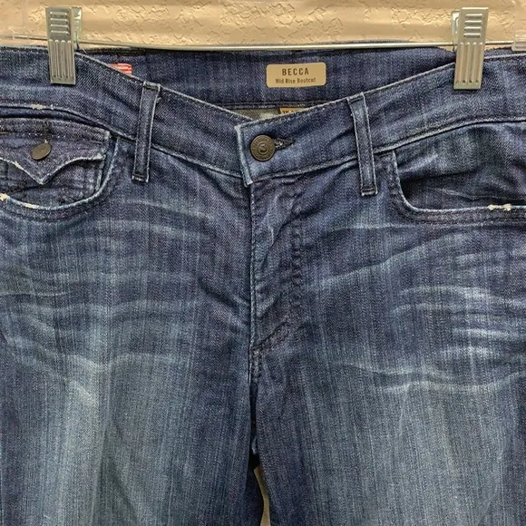 {True Religion} Becca Mid Rise Bootcut Dark Wash Jeans Size 28