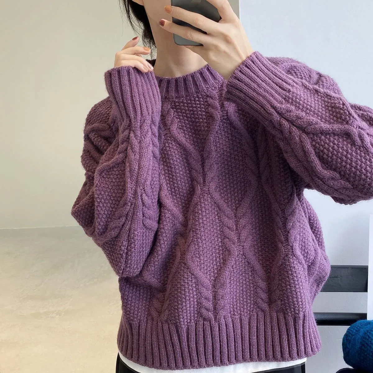 Twist loose solid color crew neck pullover sweater