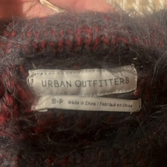 Urban Outfitters Women's Grey and Burgundy Sweater Small/Petite