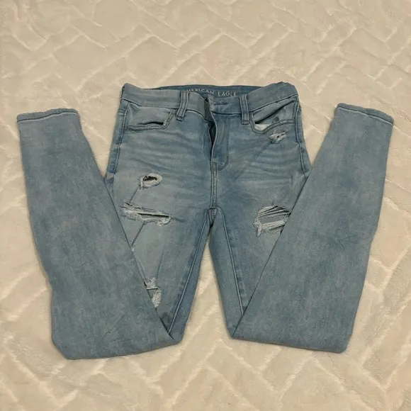 Women's/Teens American Eagle Ripped Jeans - Size 2