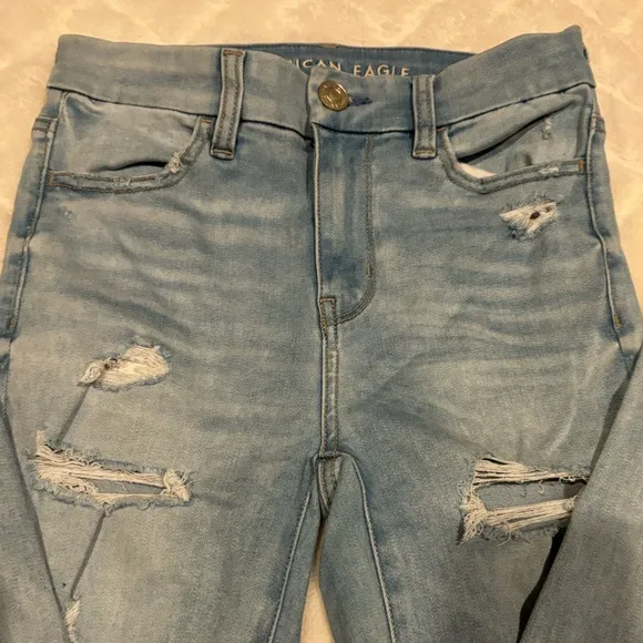 Women's/Teens American Eagle Ripped Jeans - Size 2