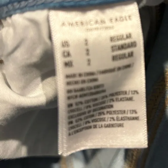 Women's/Teens American Eagle Ripped Jeans - Size 2