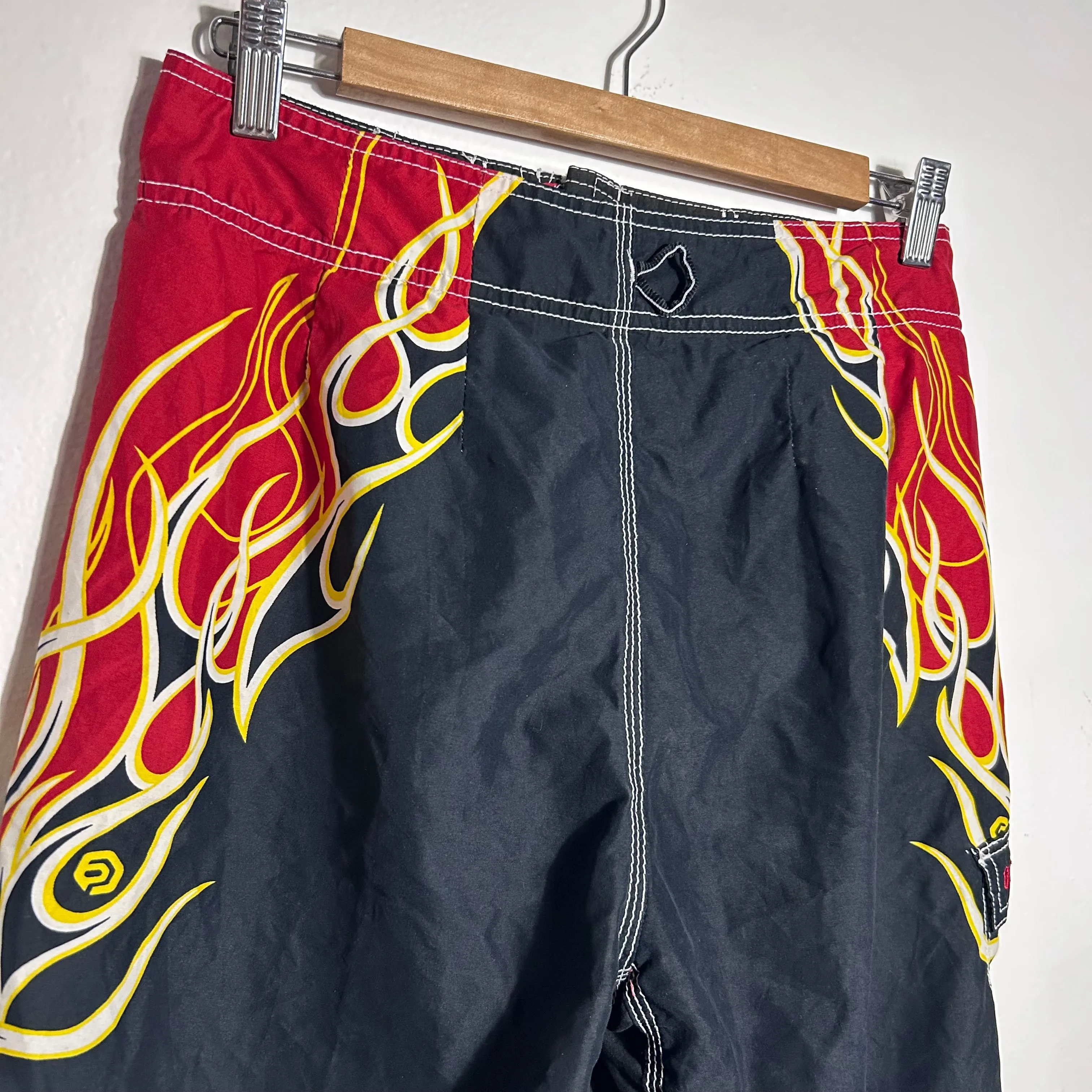 Y2K flame ocean pacific boardshorts W29’