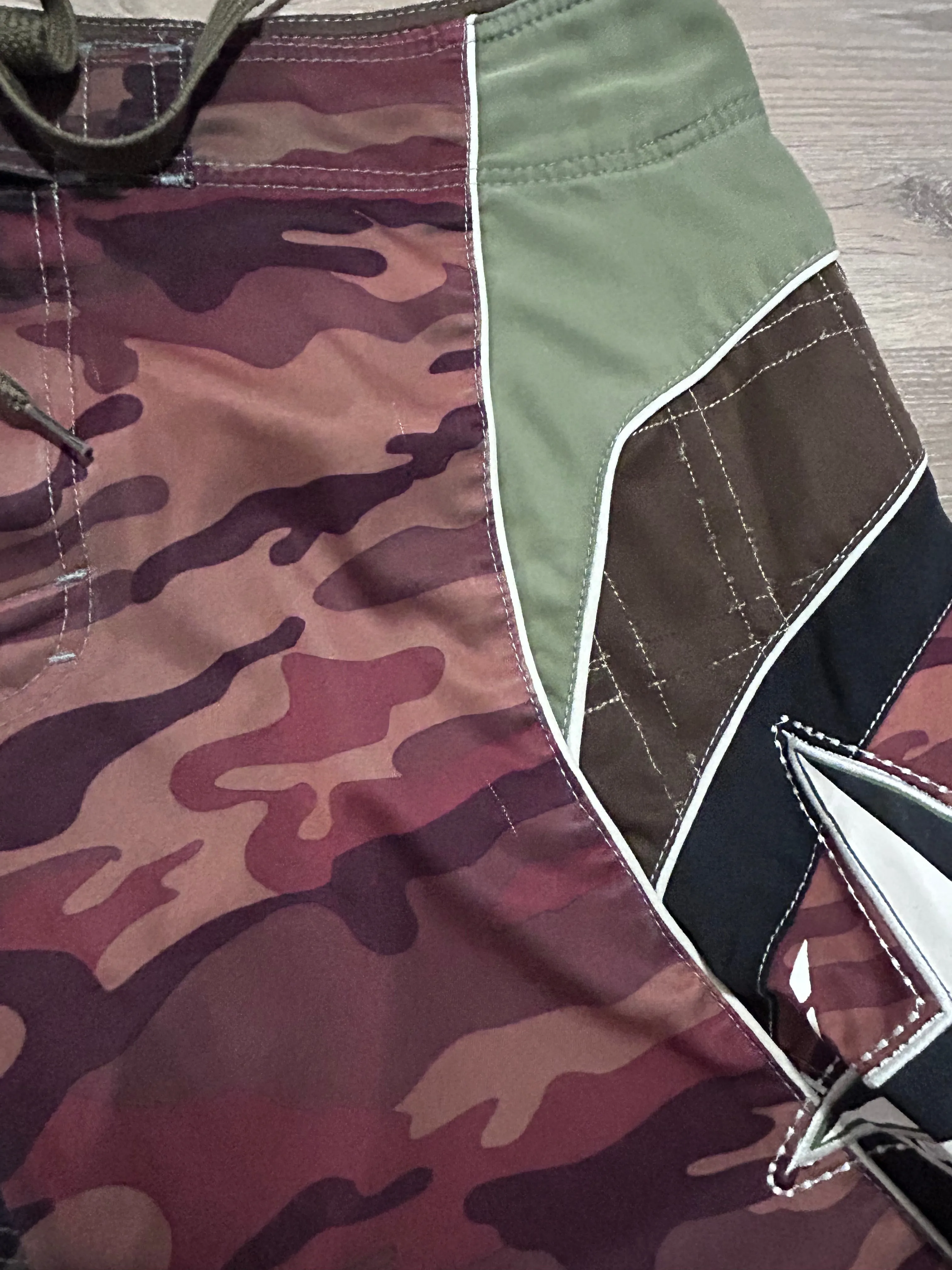 Y2K O’Neill boardshorts W32’
